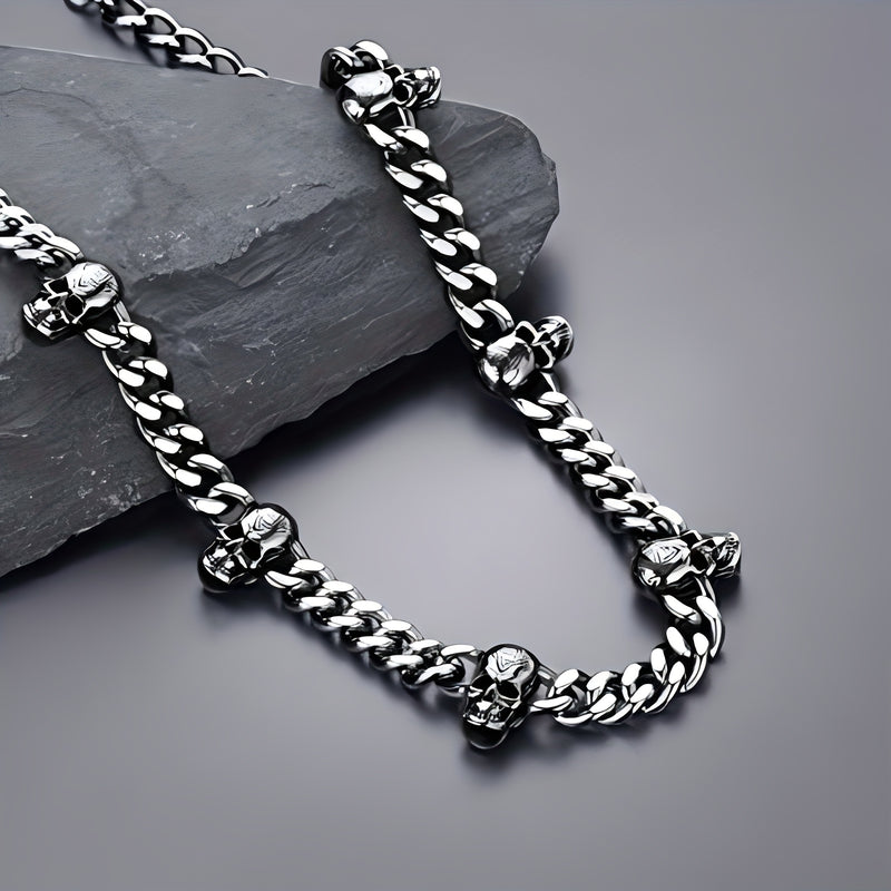 [Gothic Skull Necklace] Gothic Skull Necklace Collar - Black Stainless Steel Cuban Spliced Necklace with 7 Skulls, 9mm Width, Perfect for Halloween, Daily Wear, Music Festivals & Bar Accessories, Skull Jewelry