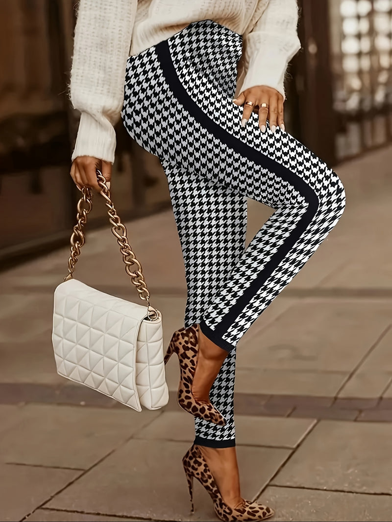 Elegant Plus Size Houndstooth & Stripe Print Leggings for Women - High Waist, Stretchy Polyester Blend, Machine Washable